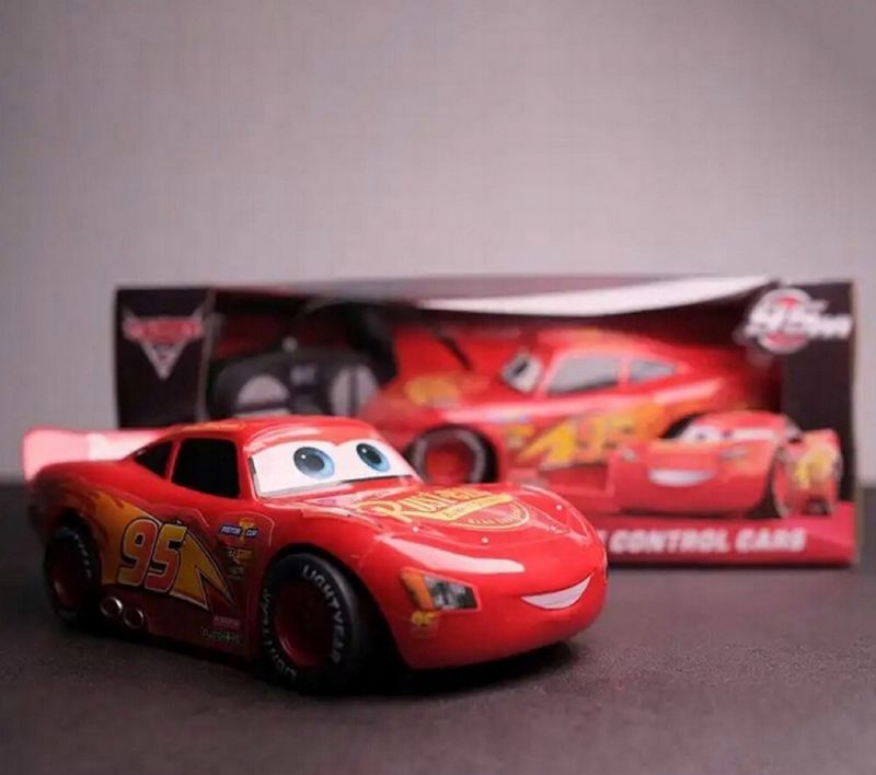 Comprar Carro Rayo Mcqueen Cars Control Remoto J en Electroshopy - Ángulo 2